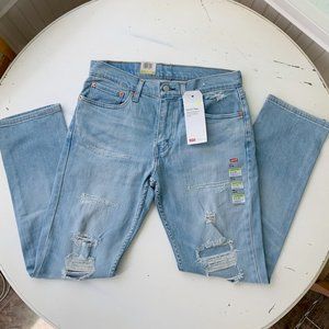 NWT Levi's 511 Slim Flex Light Wash Distressed Jeans - Size 31 x 30